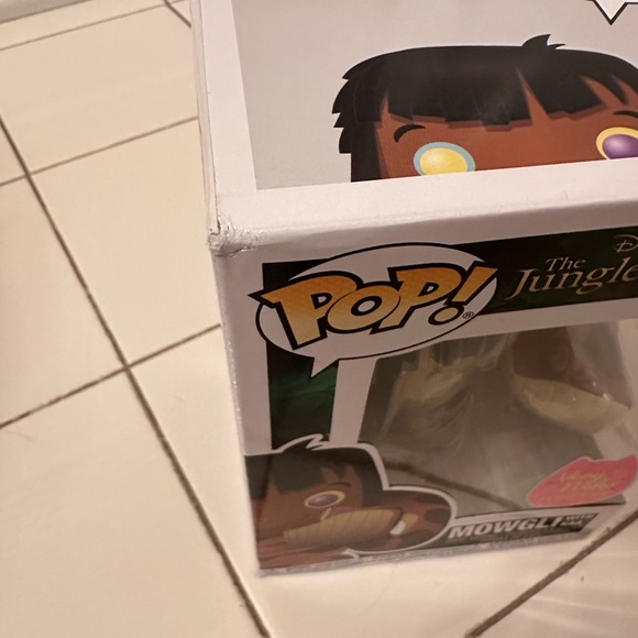 The Jungle Book Funko Pop! Mowgli with Kaa (Disney) - Picture 9 of 9